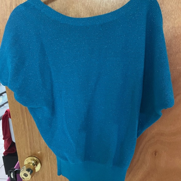 Express sweater - Picture 3 of 5